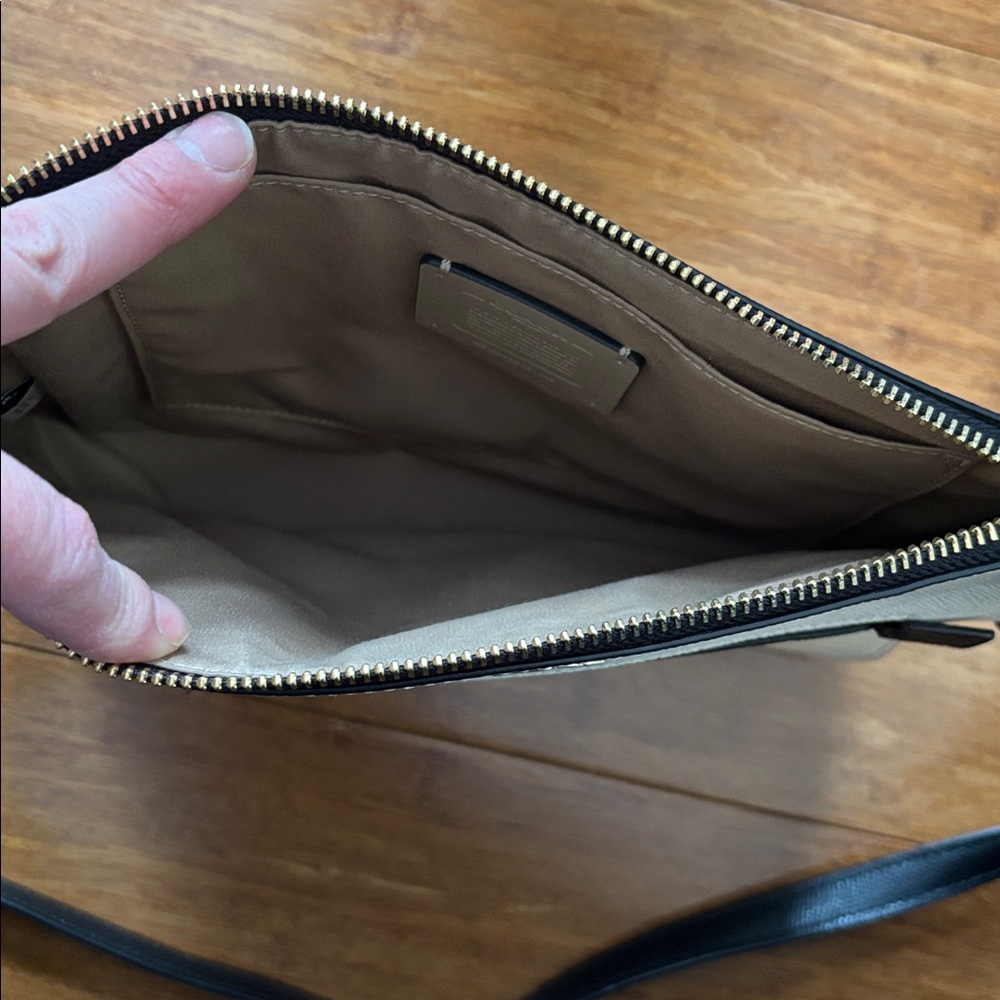 Coach Crossbody Bag in Cream and Black - Picture 3 of 7